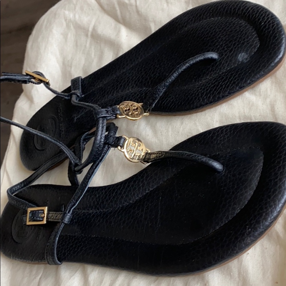 LIKE NEW black Tory Burch sandals